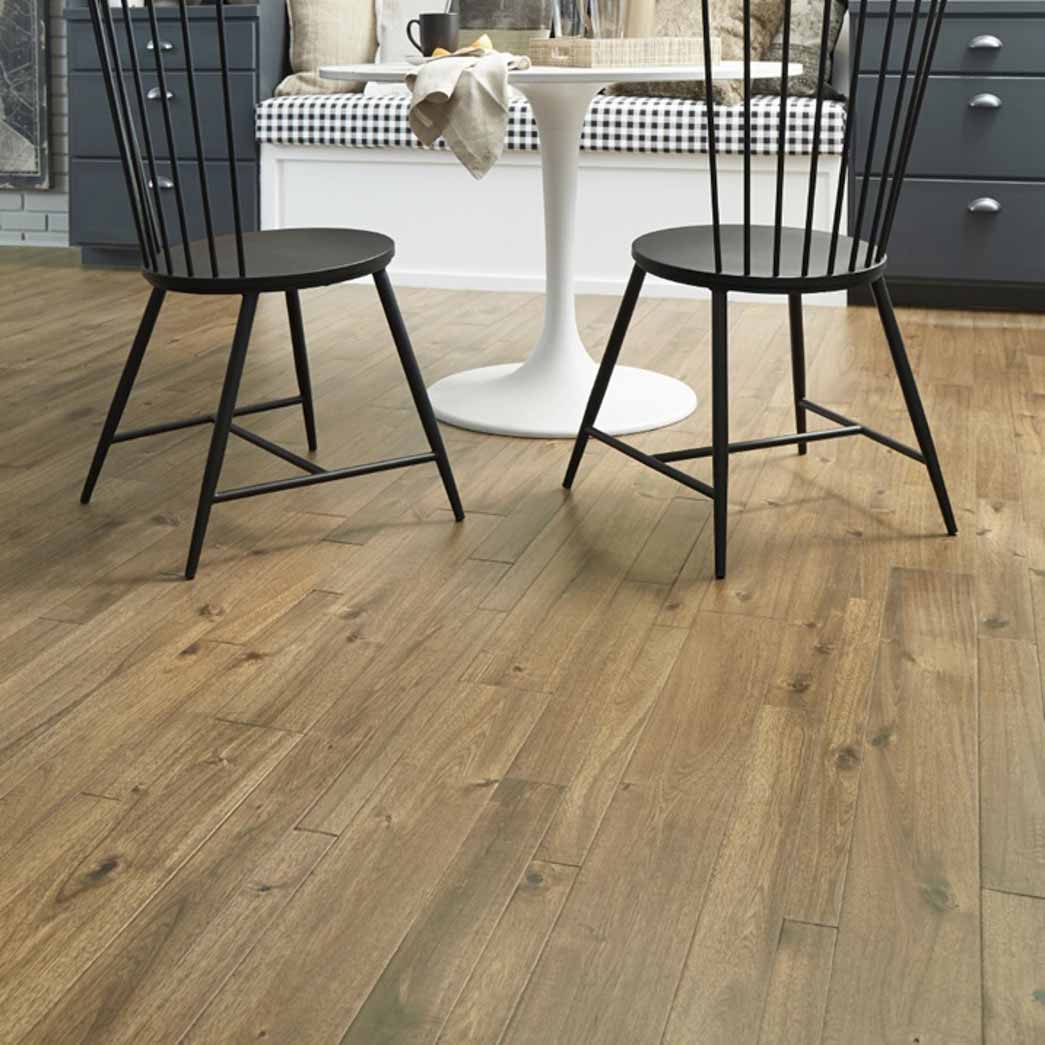 Mannington-Hardwood-Bengal-Bay-Sand-BBP05ND1-(Room-Scene)