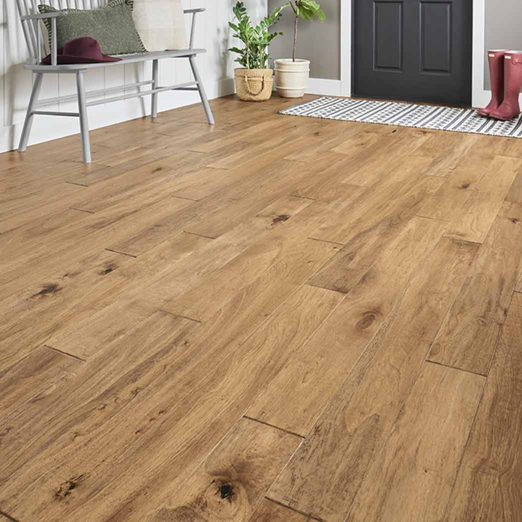 Mannington-Hardwood-Kodiak-Champagne-KDK05CHP1-(Room-Scene)