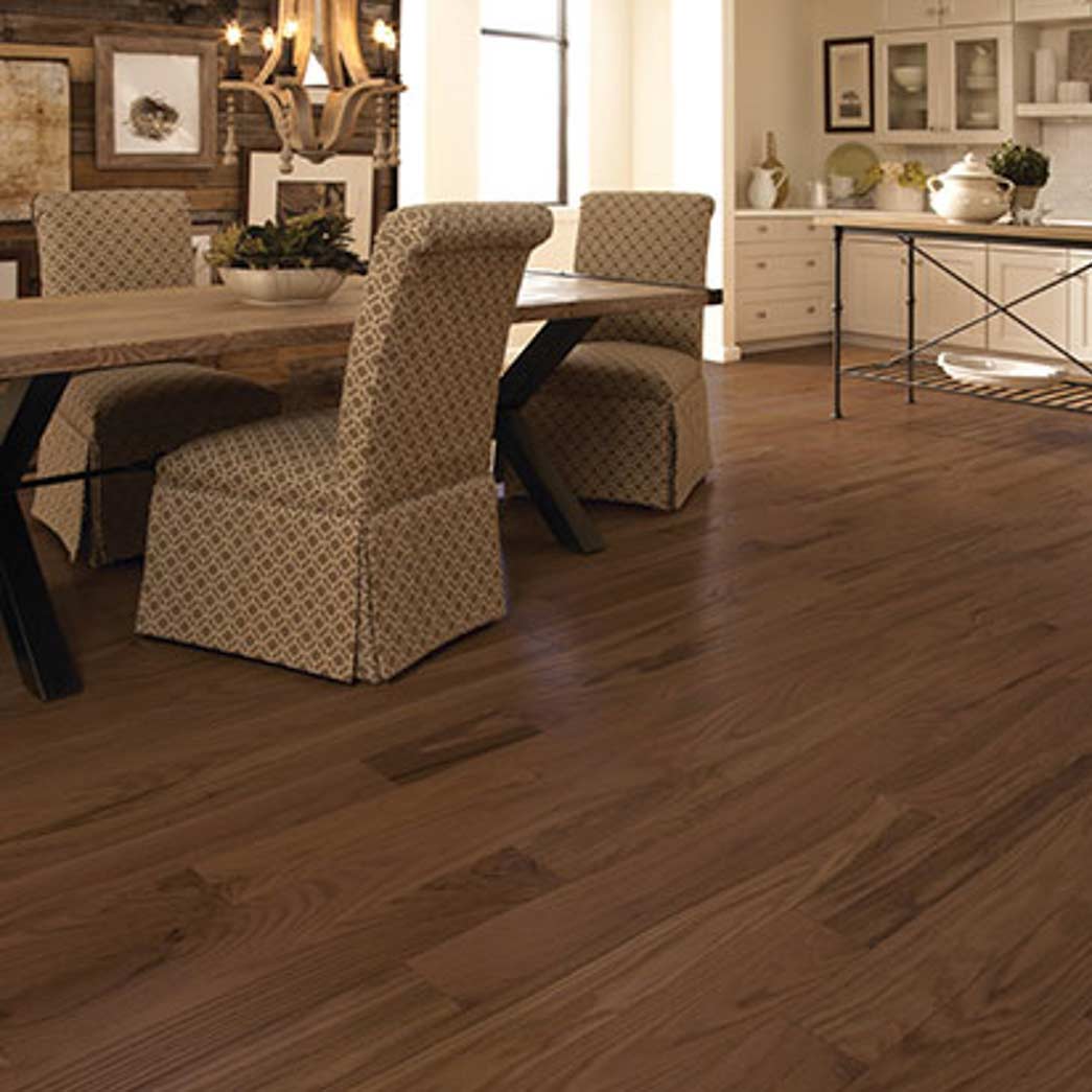 Somerset-Classic-Red-Oak-Sable-Room-Scene